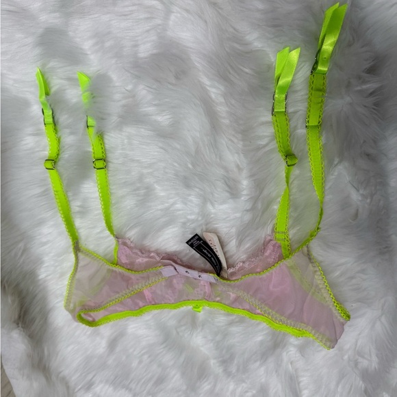 Sexy Little Things Pink Lace Garter Belt with Neon Green Accents - Picture 6 of 9
